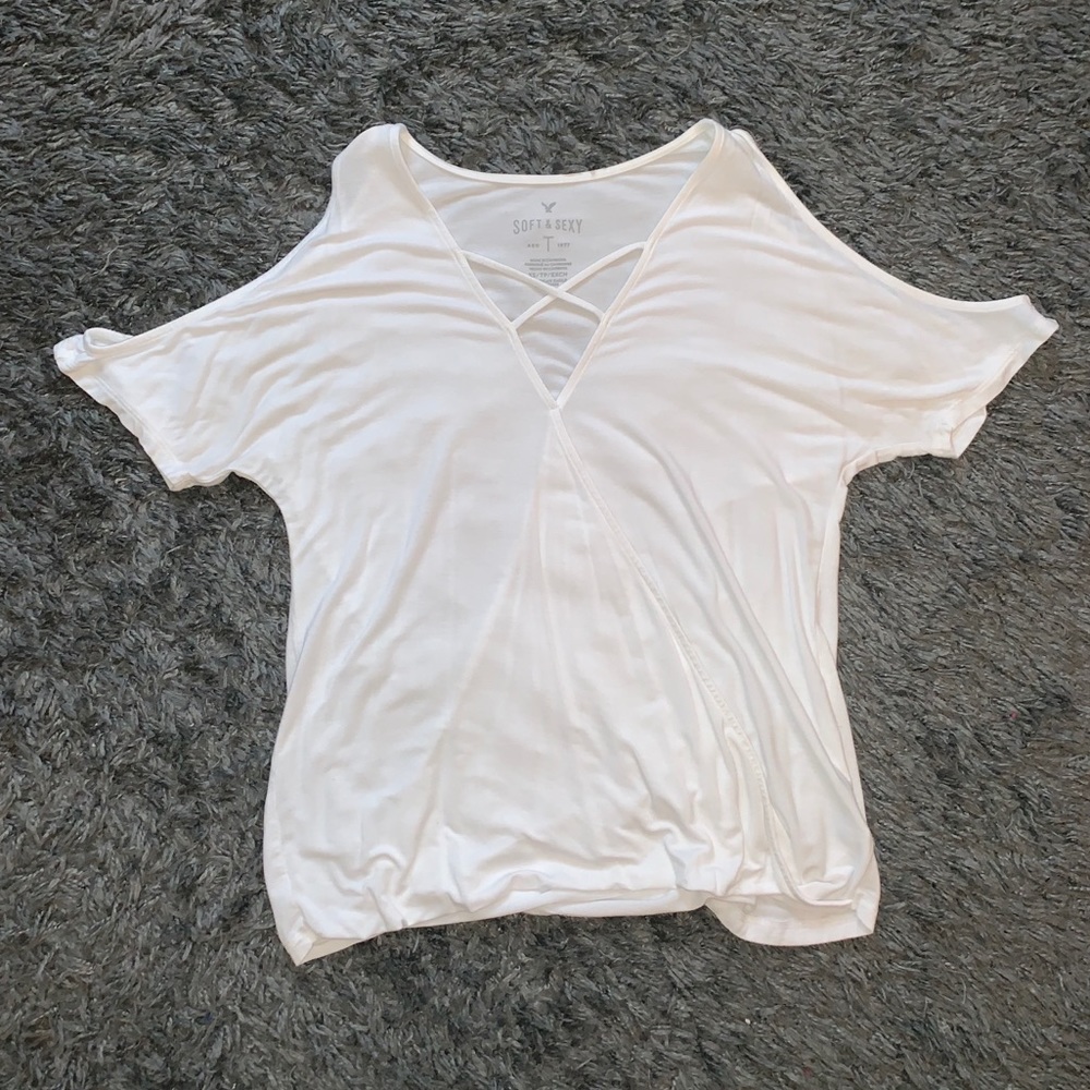 White short sleeve shirt